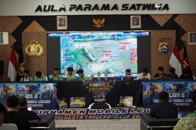 Turnamen e-sport Mobile Legends pelajar yang digelar Polresta Tangerang di Aula Paramasatwika Mapolresta Tangerang, Kamis (30/4), diikuti sekitar 150 peserta dari 30 tim.