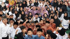 Bupati Tangerang Moch. Maesyal Rasyid menghadiri Tasyakuran Milad ke-14 FKDT Kabupaten Tangerang di GSG Puspemkab Tangerang, (Foto: Istimewa)