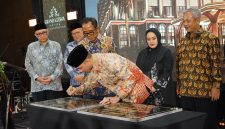 Foto : Peresmian hotel Grand Keisha Rangkasbitung oleh Bupati Lebak, Mochamad Hasbi Asyidiki Jayabaya