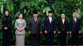 Presiden Prabowo Subianto berfoto bersama dengan Wakil Presiden RI, Ketua DPR RI, dan para Wakil Ketua DPR RI pada acara Pidato Presiden RI pada Rapat Paripurna DPR RI ke-19 Masa Persidangan V Tahun Sidang 2025-2026. (Dok.Istimewa)