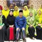 Foto : Ketua Umum Pengurus Besar Mathla'ul Anwar Dr. KH Jazuli Juwaini (depan, tengah) menerima audiensi Muslimat Matla'ul Anwar (MUSMA) yang dipimpin Ketua Umum Neneng Siti Solihah (depan, kedua kanan) di Tangerang Selatan, 29 Mei 2026 (Foto: Dok. PP MUSMA)