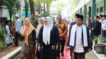 Wabup Intan Hadiri Haflah Akhirussanah dan Wisuda Tahfidz Pondok Modern Daarul Hikmah Sukadiri