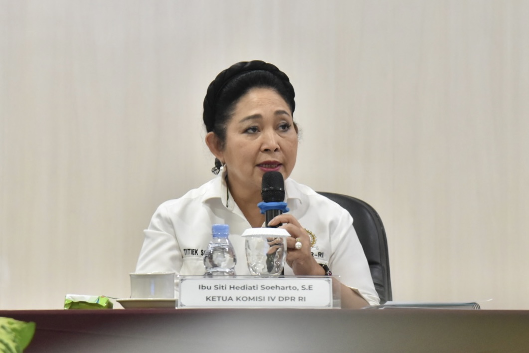 Ketua Komisi IV DPR RI Siti Hediati Soeharto (Titiek Soeharto) memberikan keterangan saat kegiatan di Universitas Sebelas Maret (UNS), Surakarta, Jawa Tengah,Foto: Istimewa.