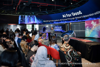 Wakil Menteri Komunikasi dan Digital, Nezar Patria menyampaikan sambutan dalam acara AI Center of Excellence Accelerate AI for Good di Jakarta Pusat. Foto: Istimewa.