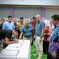Foto : Bupati Tangerang, Moch. Maesyal Rasyid, menghadiri penandatanganan kesepakatan kerja atlet dan pelatih kontingen Kabupaten Tangerang. 