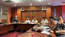 Foto : Rapat Pleno yang dipimpin Ketua Umum PWI Pusat, Akhmad Munir, di Kantor PWI Pusat, Jakarta, Kamis (9/7).