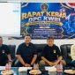 Ketua DPC KWRI Kabupaten Tangerang Heriyanto bersama jajaran pengurus dan anggota saat mengikuti Rapat Kerja (Raker) kepengurusan masa bakti 2026–2029 di Kabupaten Tangerang,