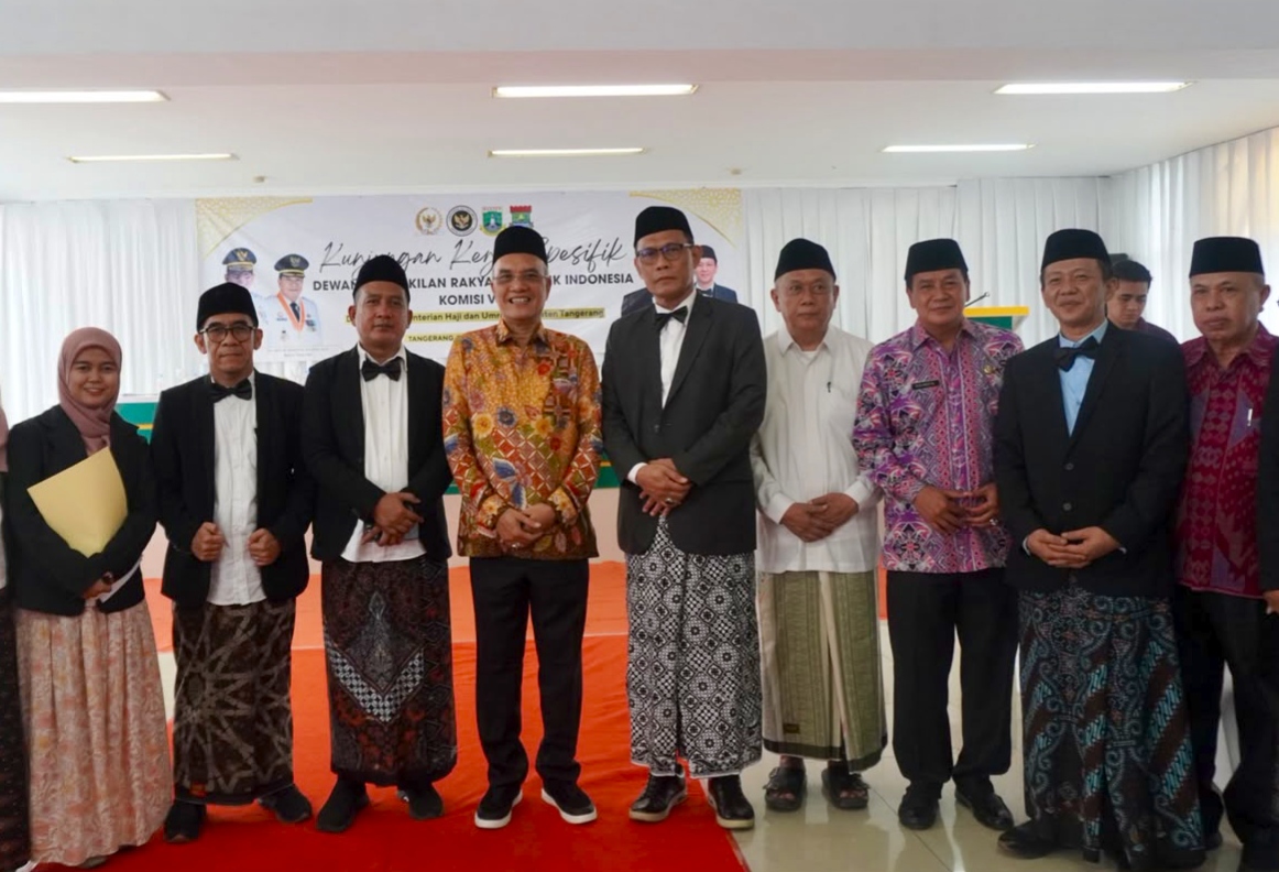 Kunjungan Komisi VIII DPR RI: Bupati Tangerang dan Kepala Kantor Kementerian Haji dan Umroh bersama jajaran menerima kunjungan spesifik Komisi VIII DPR RI di Kantor Kementerian Haji dan Umrah Kabupaten Tangerang, Foto: Istimewa